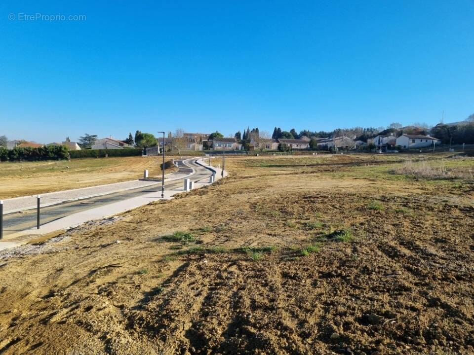 Terrain 753 m² à Salles-Sur-L'hers  - photo 1