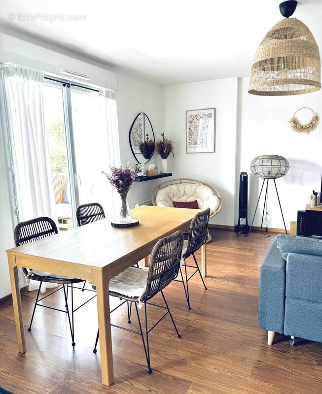 Appartement à SAINTE-LUCE-SUR-LOIRE