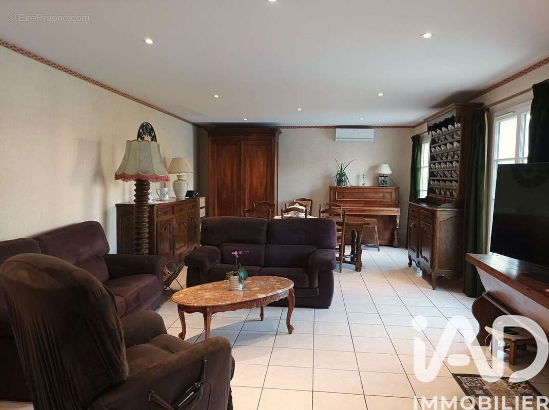 Photo 8 - Maison à SAINT-GEORGES-DES-COTEAUX