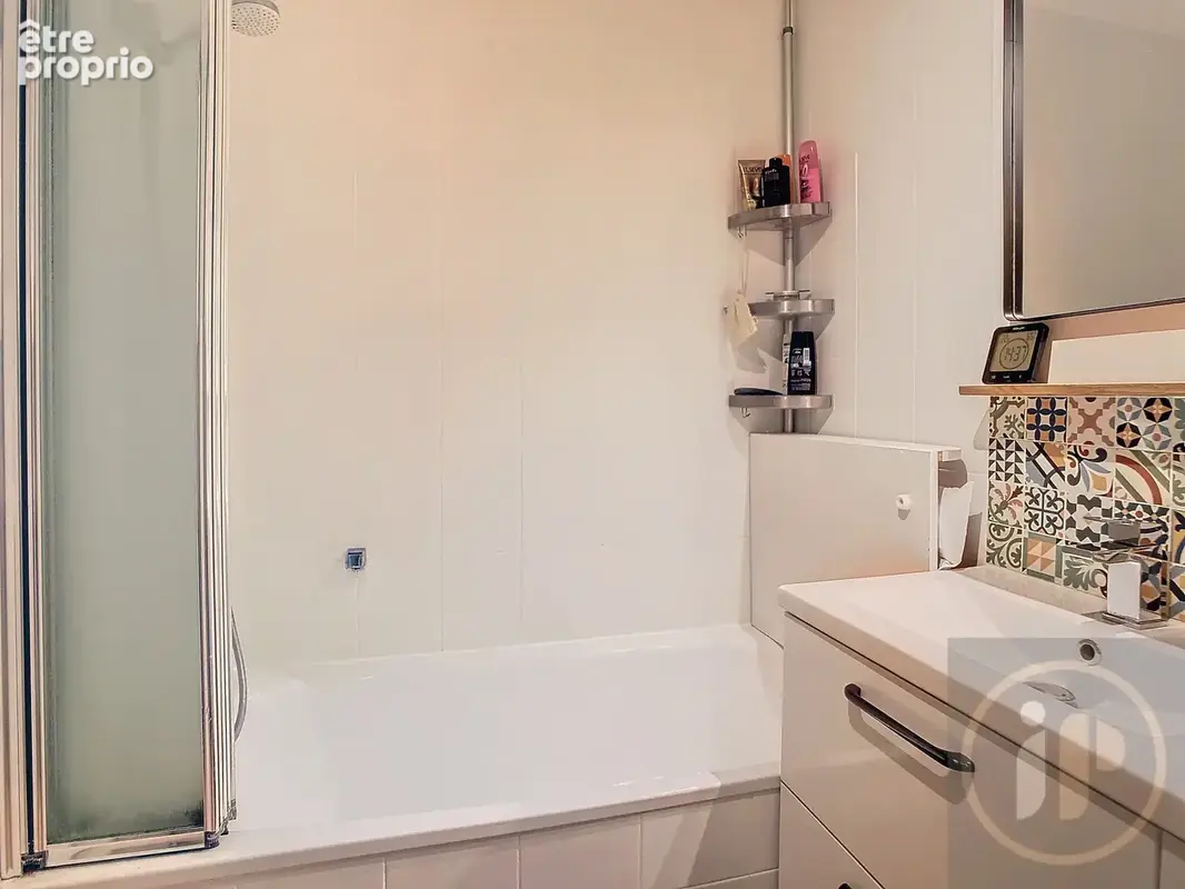 Appartement traversant avec jardin et cour - photo 8