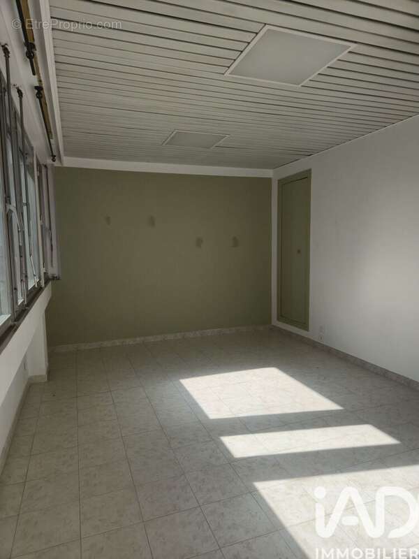 Commerce 31 m² à Cavaillon  - photo 2