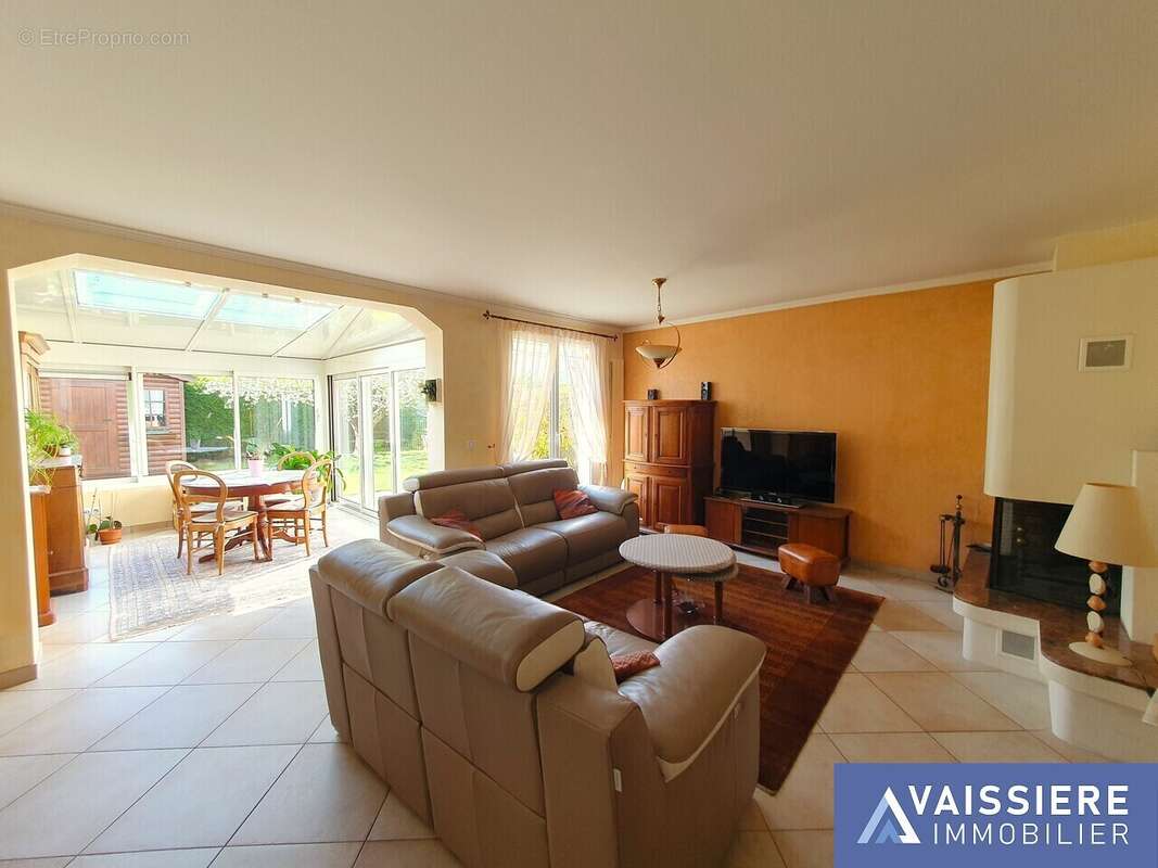 Maison à MONTIGNY-LE-BRETONNEUX