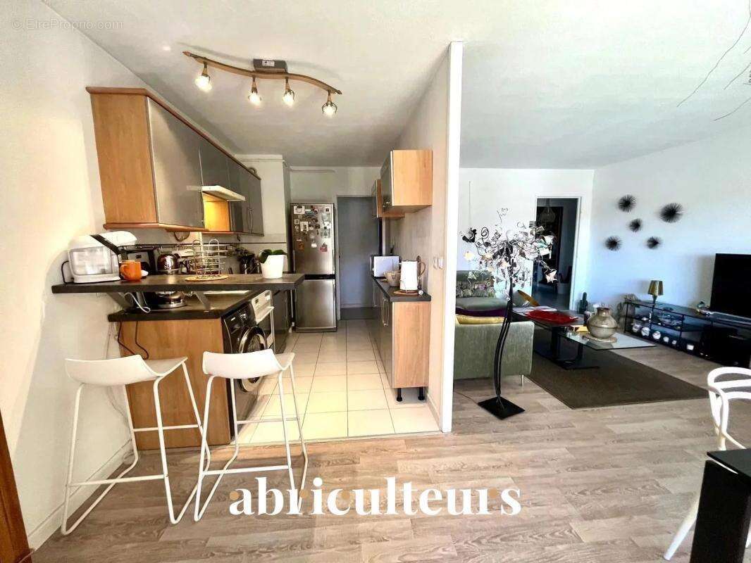 Appartement à MARSEILLE-8E