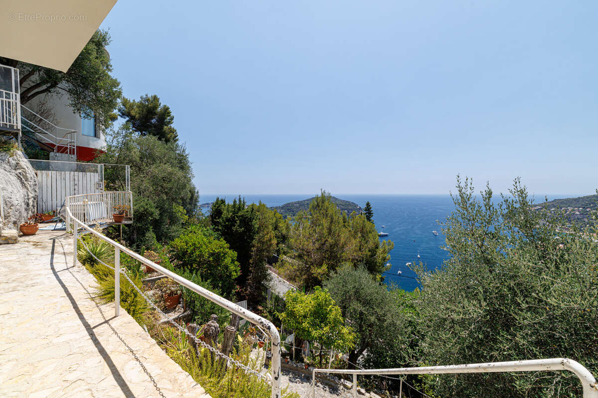 Appartement à VILLEFRANCHE-SUR-MER