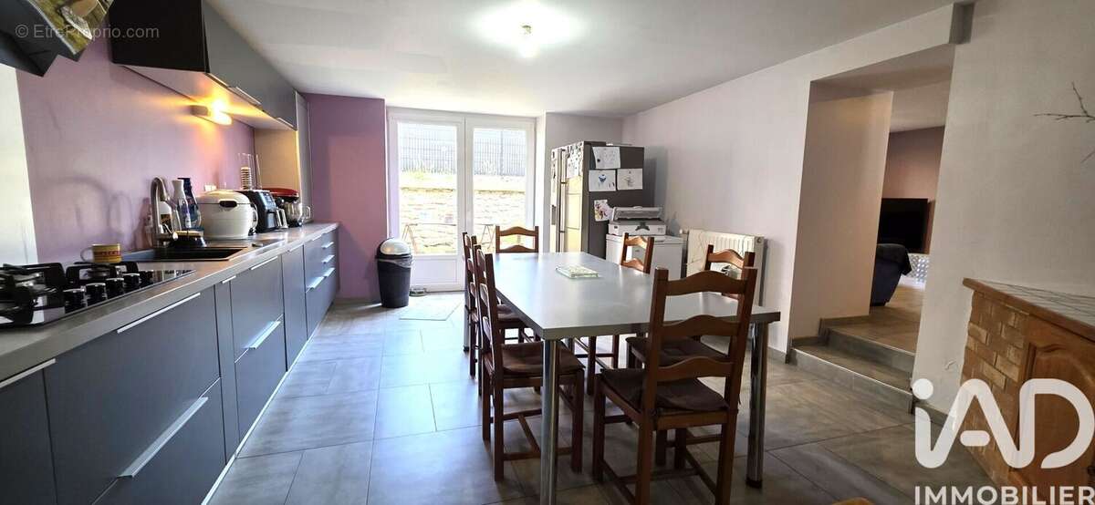 Maison 187 m² à Illy  - photo 2