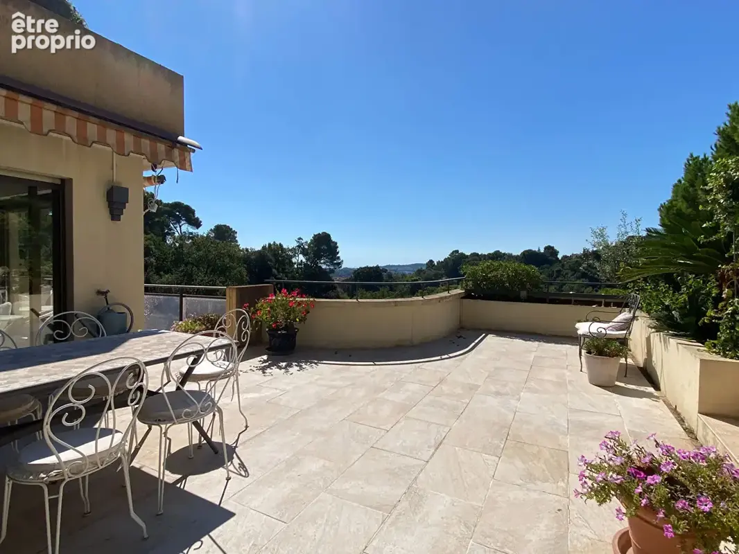 Mougins - Le Val - Vente Appartement 3P - Terrasse de 110 m² - Aperçu Mer - photo 5