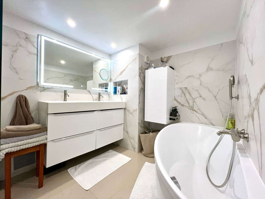 Appartement à MENTON