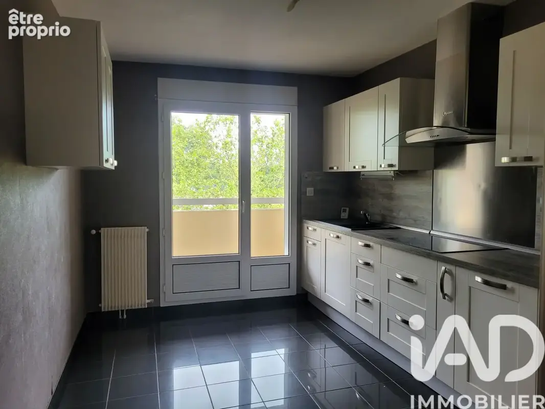 Photo 1 - Appartement à MONTCEAU-LES-MINES