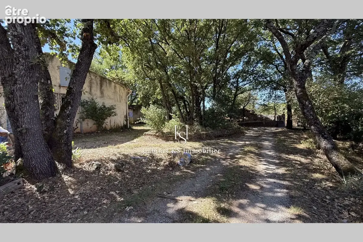 Maison 5 pièces 115 m² à vendre à Saint-Maximin-La-Sainte-Baume (83470) - photo 6