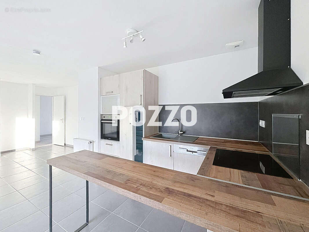 Maison à SAINT-PLANCHERS