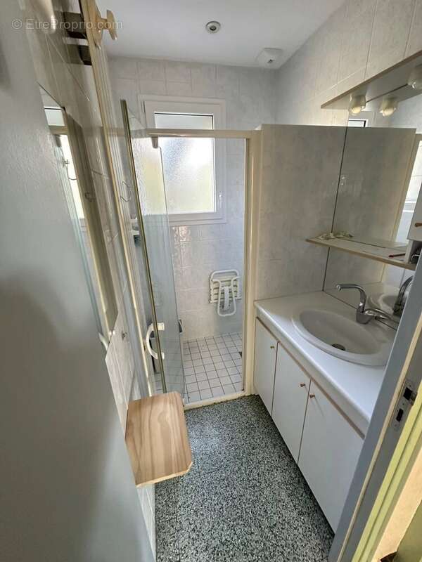Pavillon sur sous-sol 5 pièces 75 m²,  piece de vie possible 40 m² - photo 16