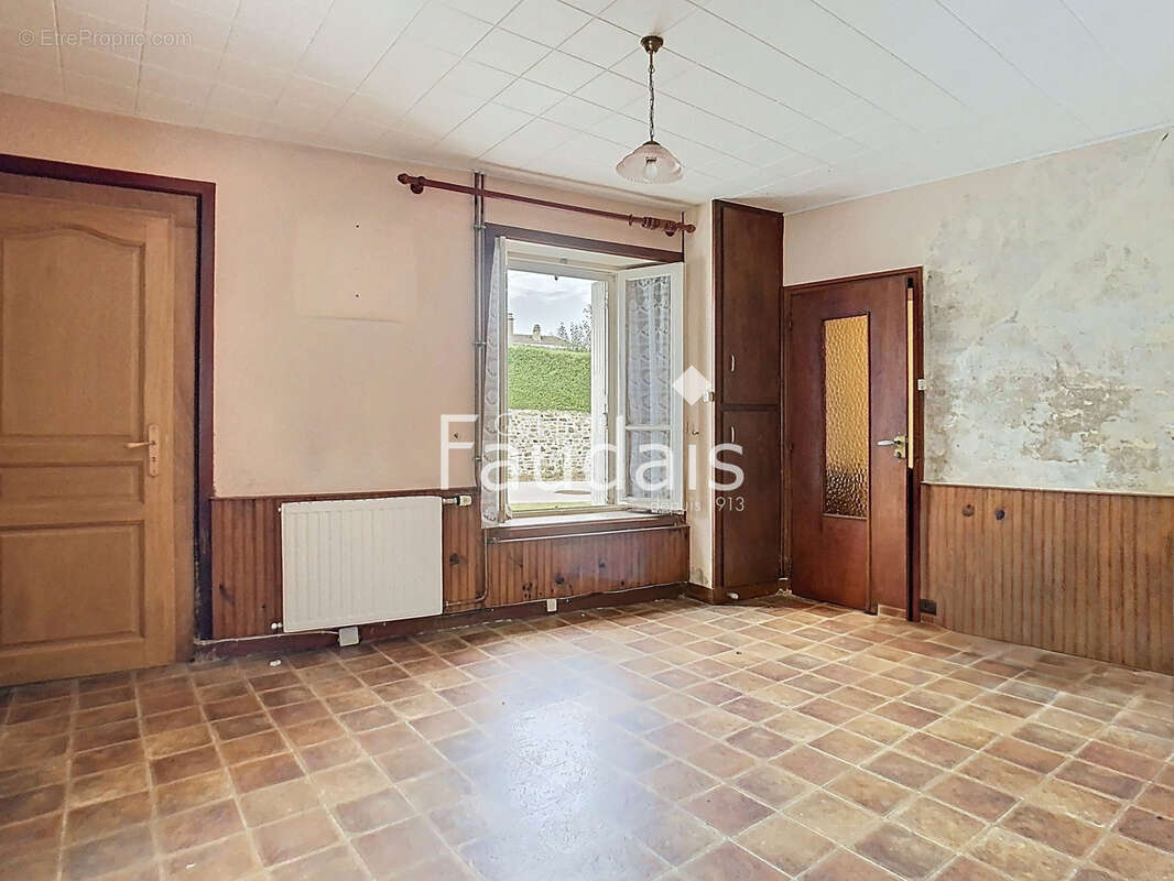 Maison à LA HAYE-DU-PUITS