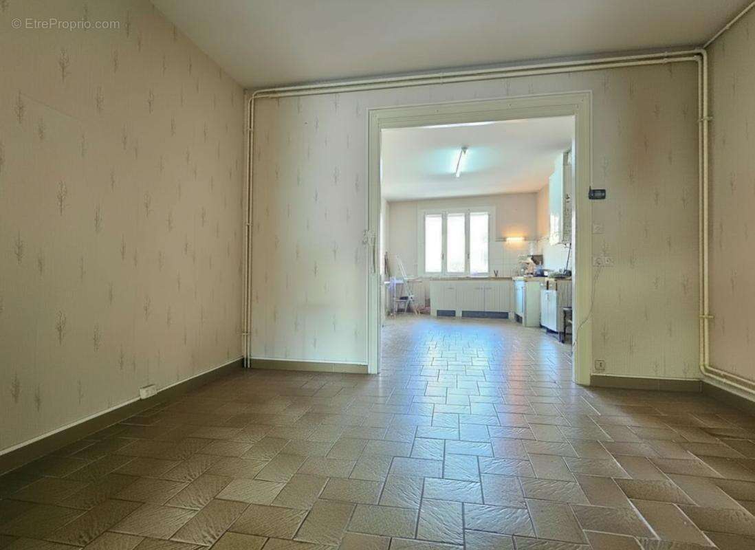 Maison 172 m² à Le Mas-D'agenais  - photo 2