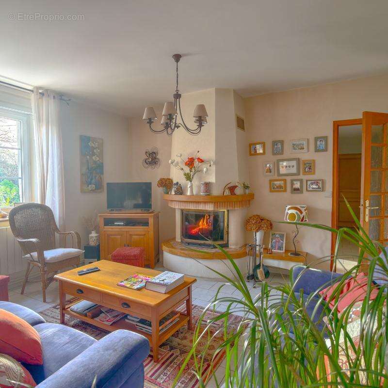 Maison à SAINT-PATERNE-RACAN