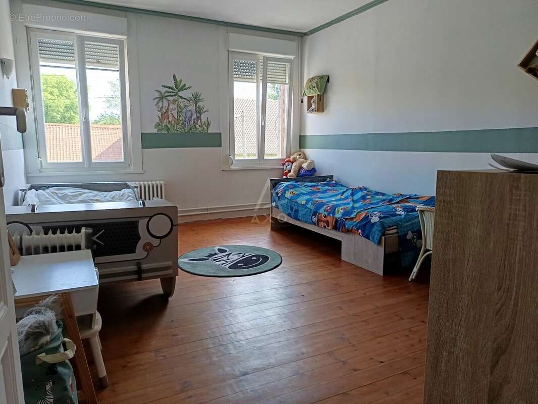 Maison à ESTREE-BLANCHE