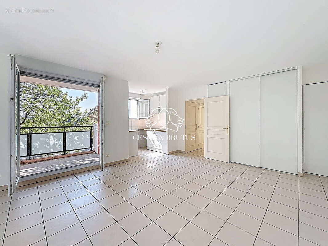 Appartement à VENISSIEUX