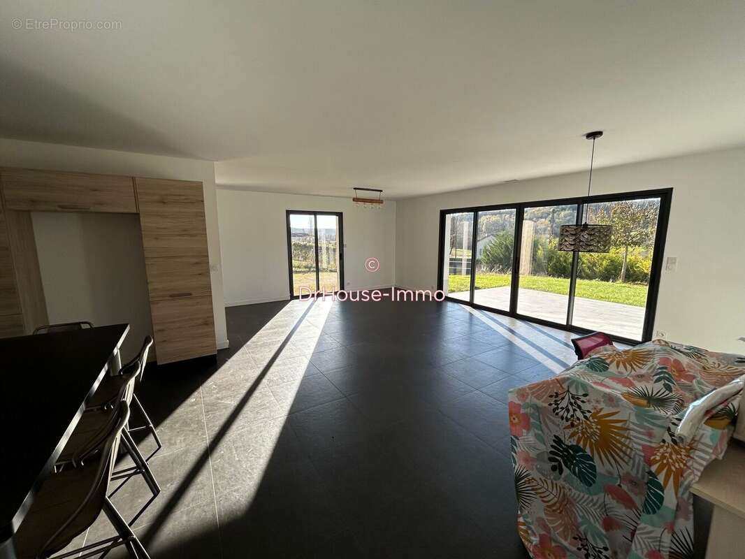 Maison à SAINT-PANTALEON