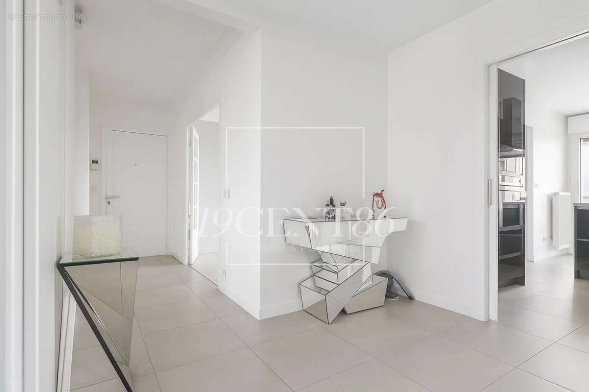 Appartement à LYON-8E