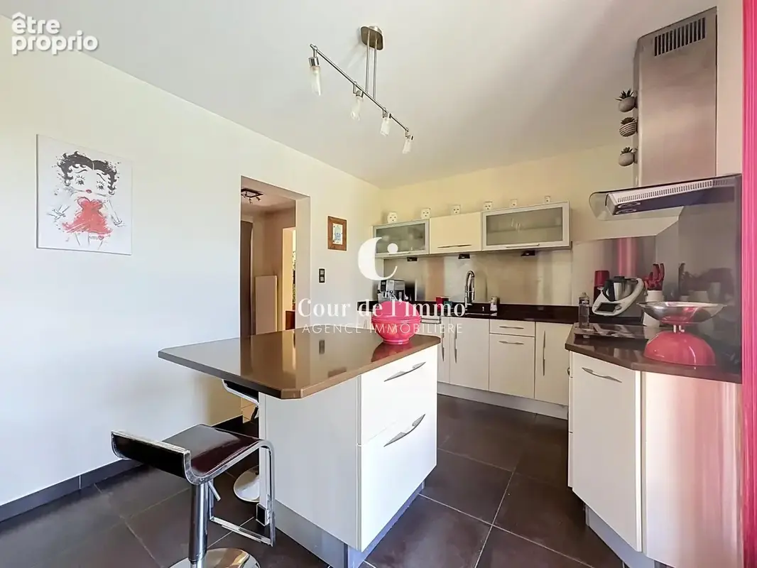 Maison individuelle à BONNE - photo 10