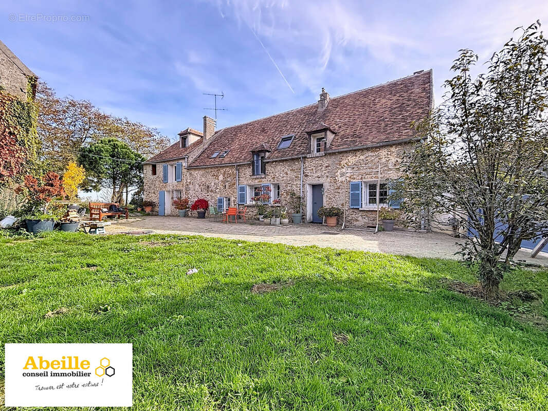 Maison à VAUGRIGNEUSE