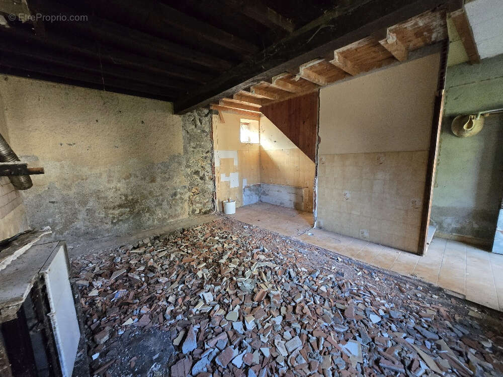 PORTET D'ASPET-Maison individuelle à rénover - photo 3
