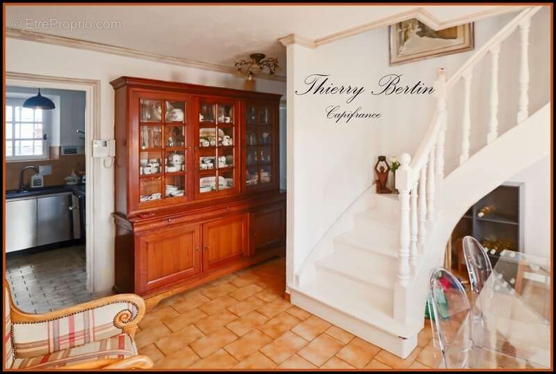 Appartement à LA COLLE-SUR-LOUP