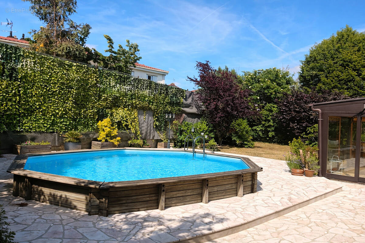 Maison à VILLECRESNES