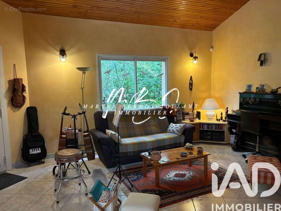 Photo 2 - Maison à ROQUEFORT