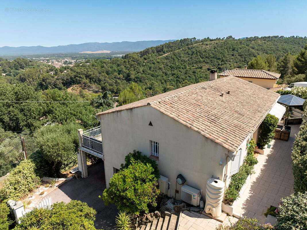Maison à LE LUC