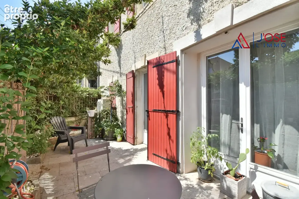 Terrasse sans contrainte - Maison à MALLEMORT