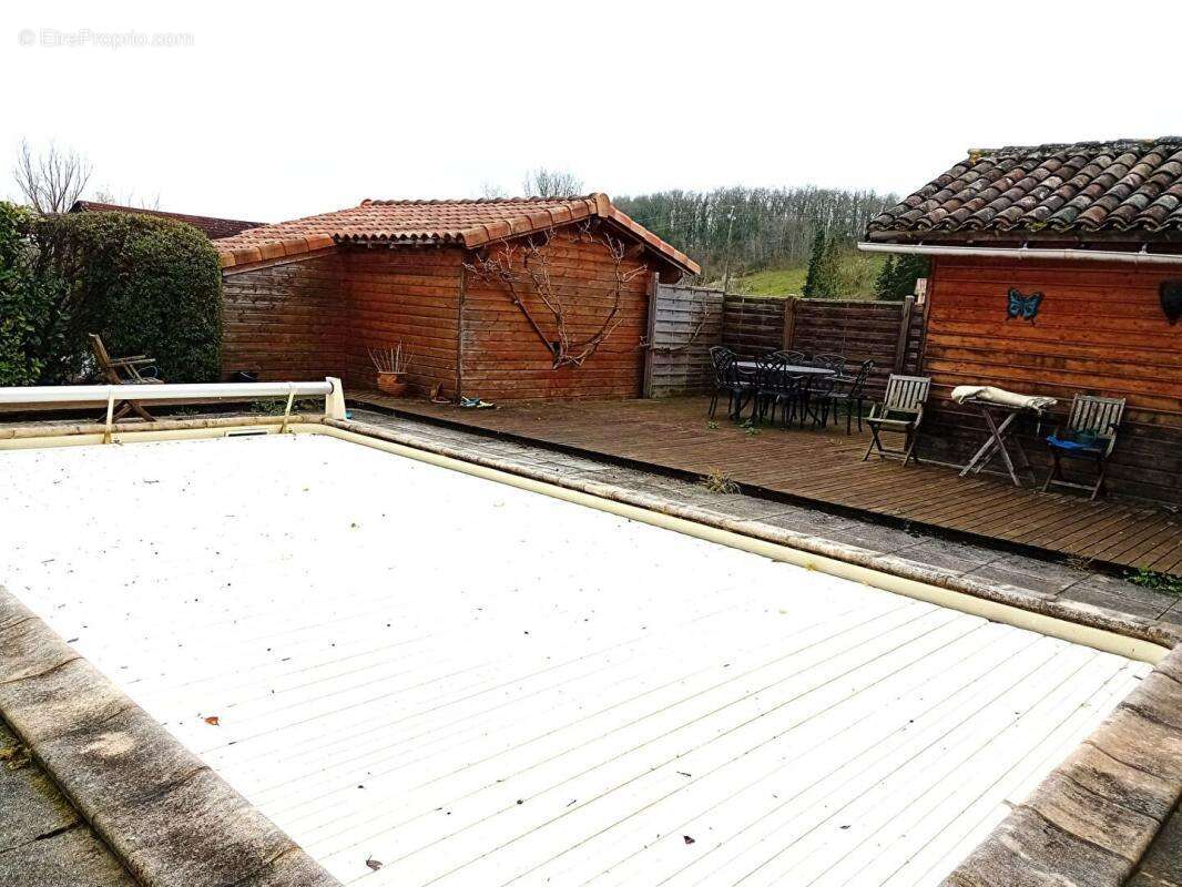 Maison à SAINT-BEAUZILE