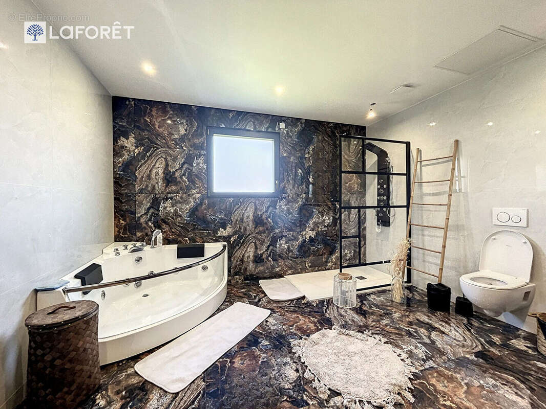 Maison contemporaine - TERRES DE CAUX - 365 m² - photo 12