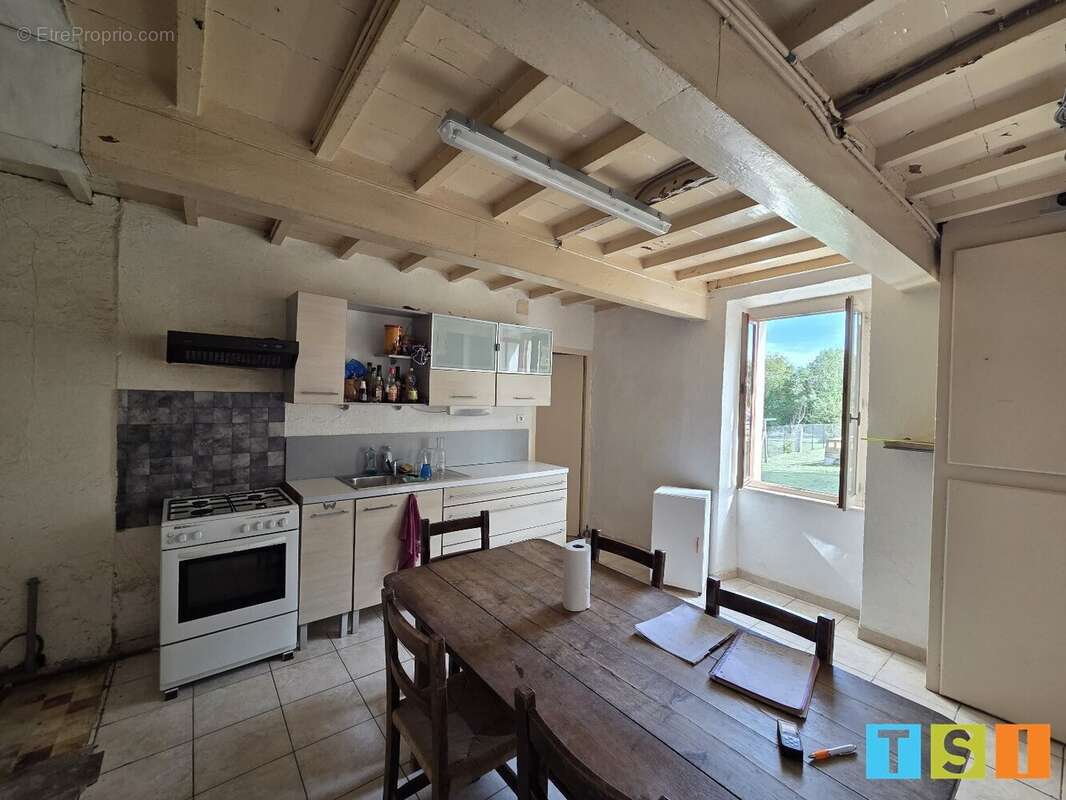 Maison à L&#039;ISLE-EN-DODON