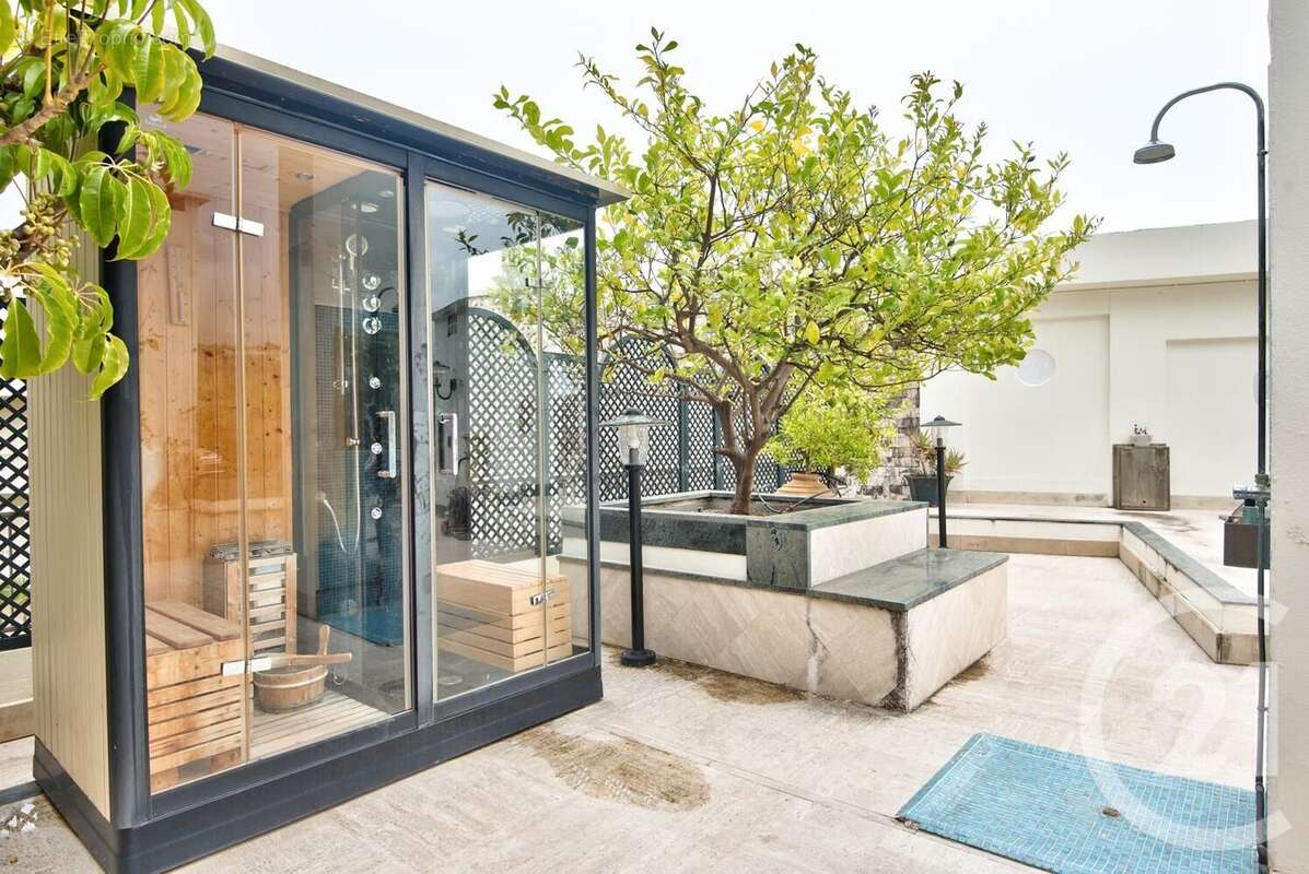 Appartement à MENTON