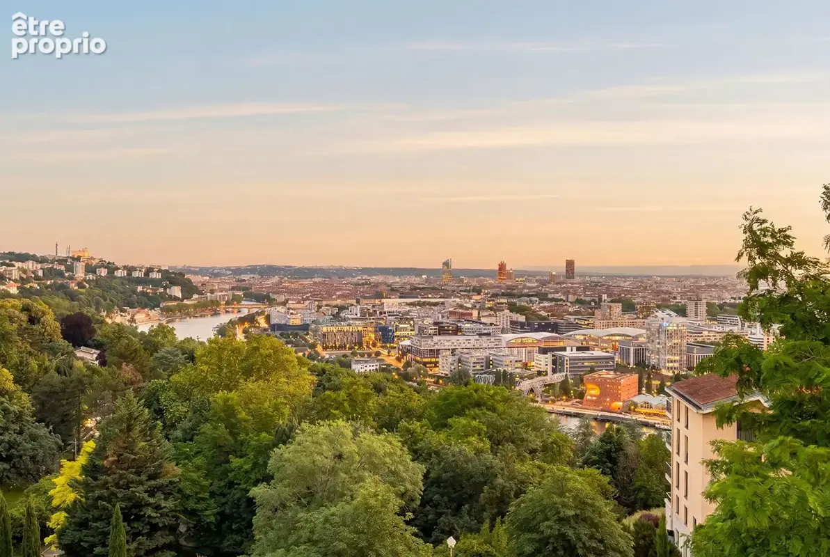 Appartement à SAINTE-FOY-LES-LYON