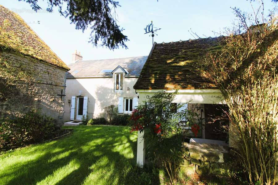 Maison à BRINON-SUR-BEUVRON