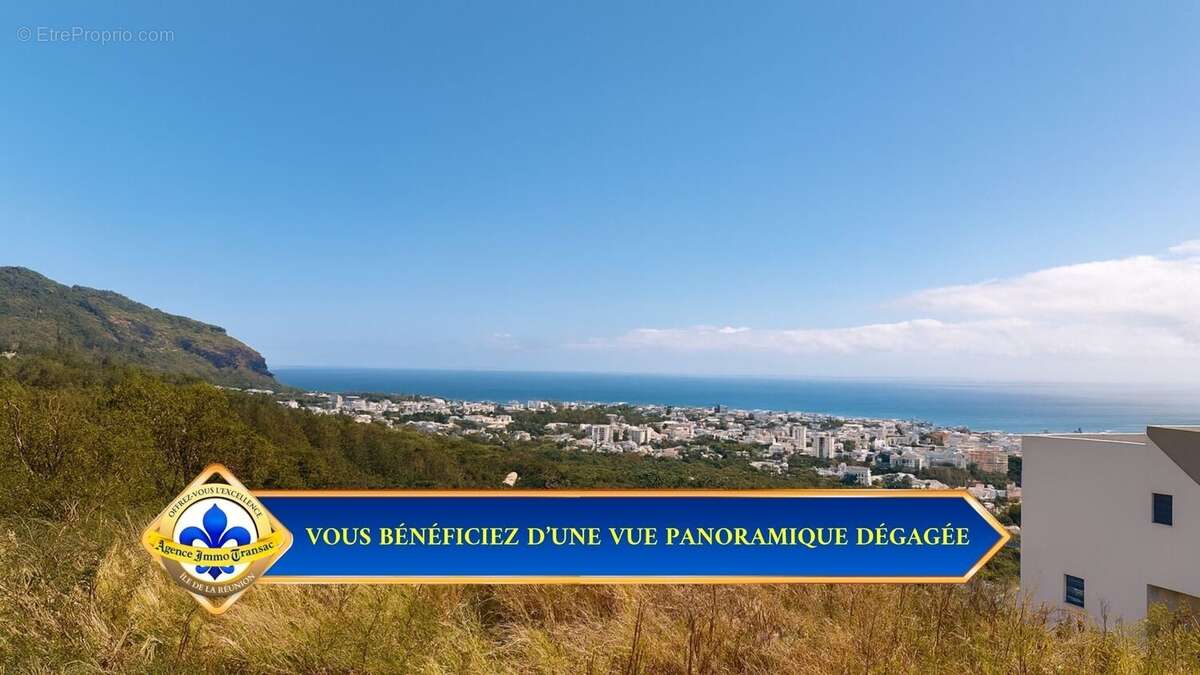 Terrain à SAINT-DENIS