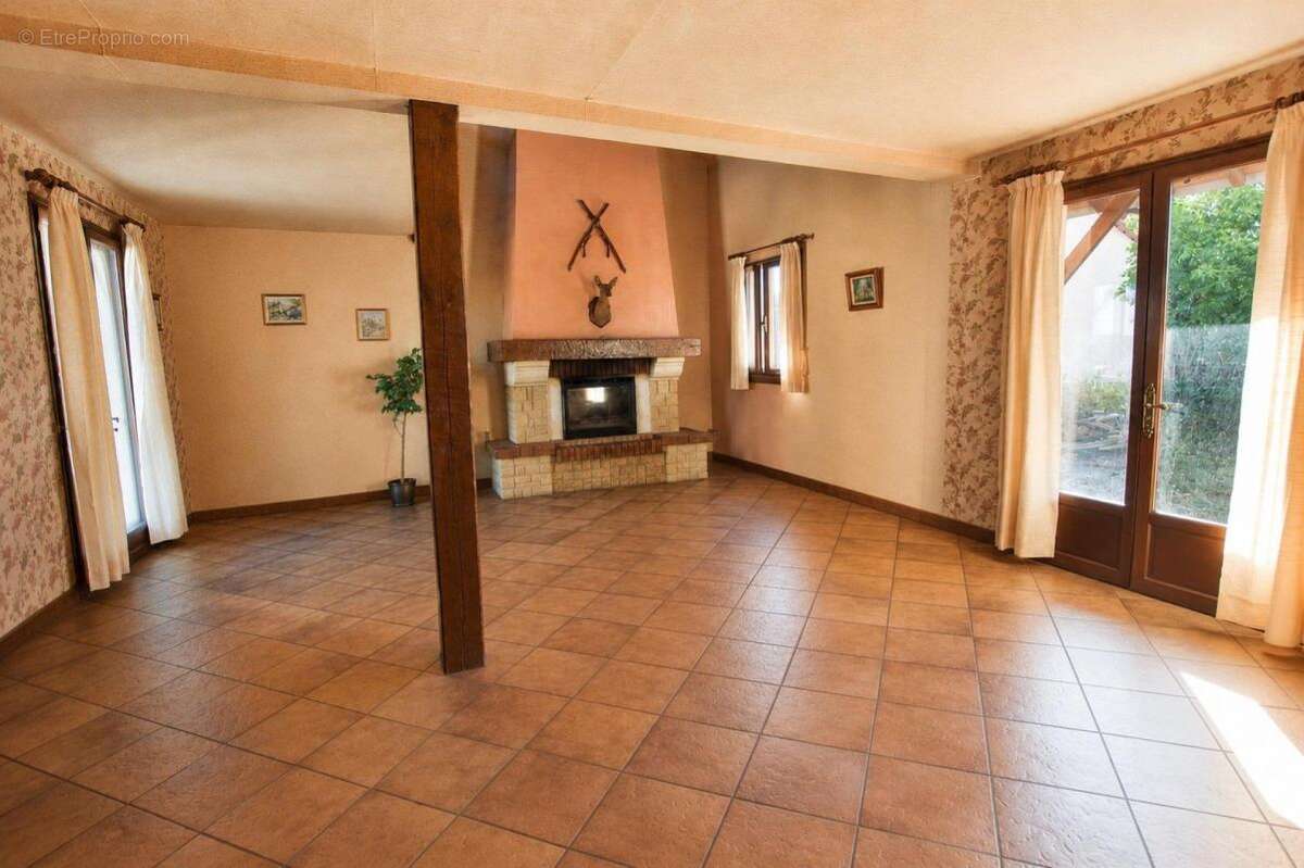 Maison sur les hauteurs - photo 6