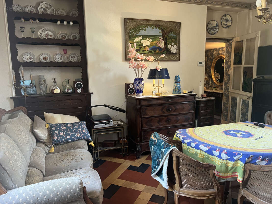 Autre à COULANGES-LES-NEVERS