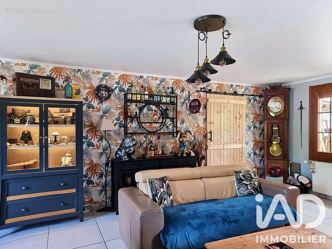 Maison 169 m² à Cressy  - photo 3