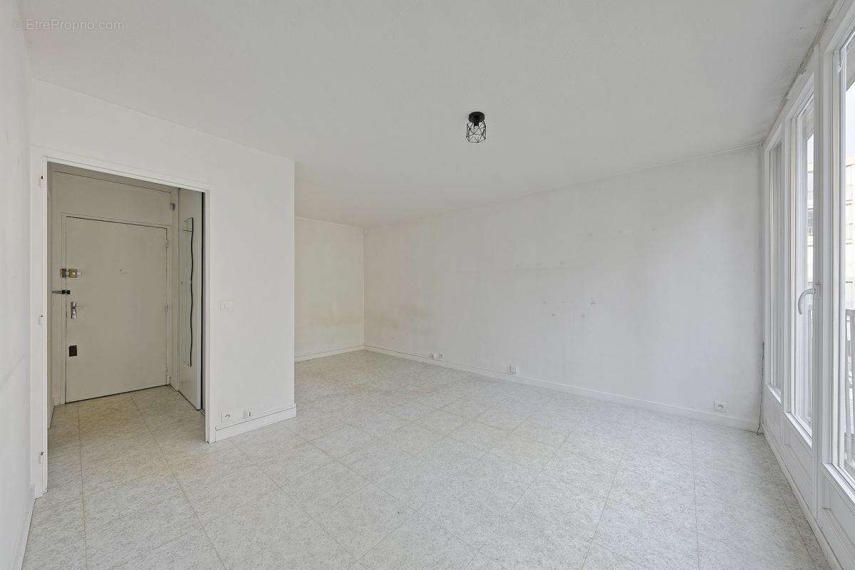 Appartement à LE PLESSIS-TREVISE