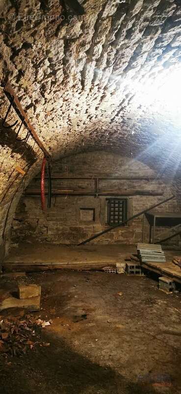 Maison à VILLERS-CHEMIN-ET-MONT-LES-ETRELLES