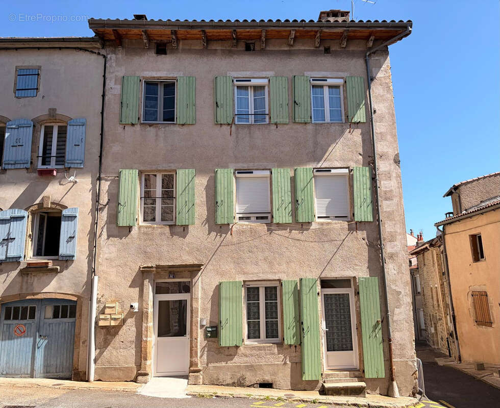 Appartement à LANGOGNE