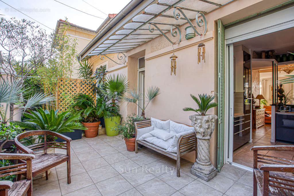 Appartement à CANNES