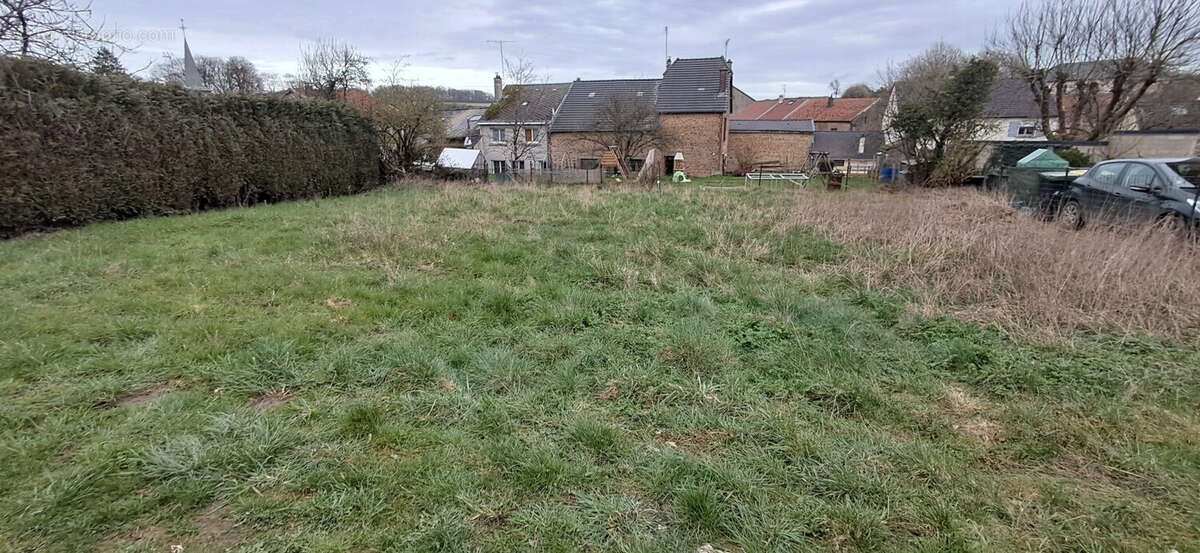 Terrain 486 m² à Gernelle  - photo 3