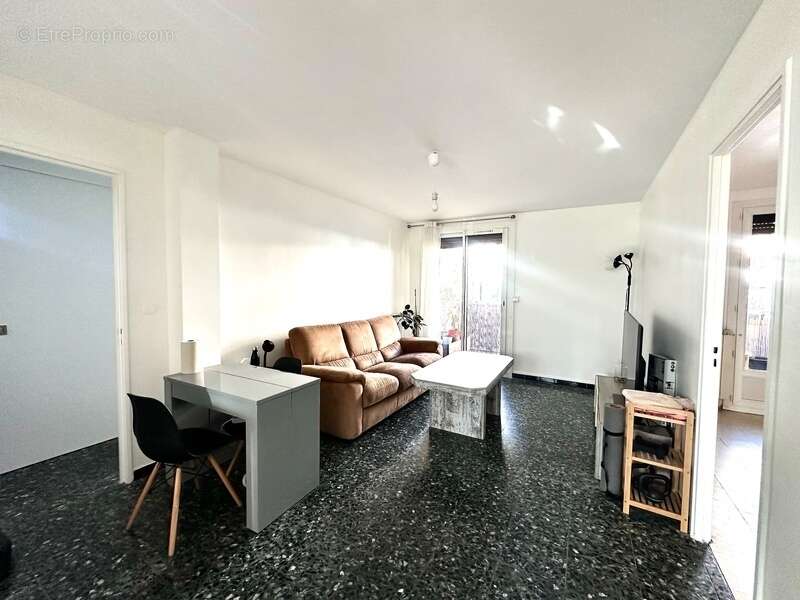 Appartement à MARSEILLE-8E