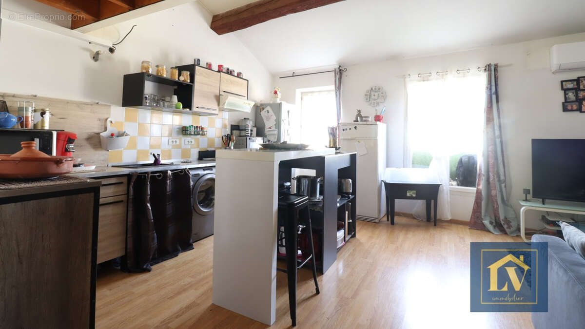 Appartement à PEZILLA-LA-RIVIERE