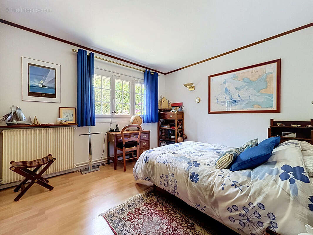 Maison 220 m² à Maurepas  - photo 9