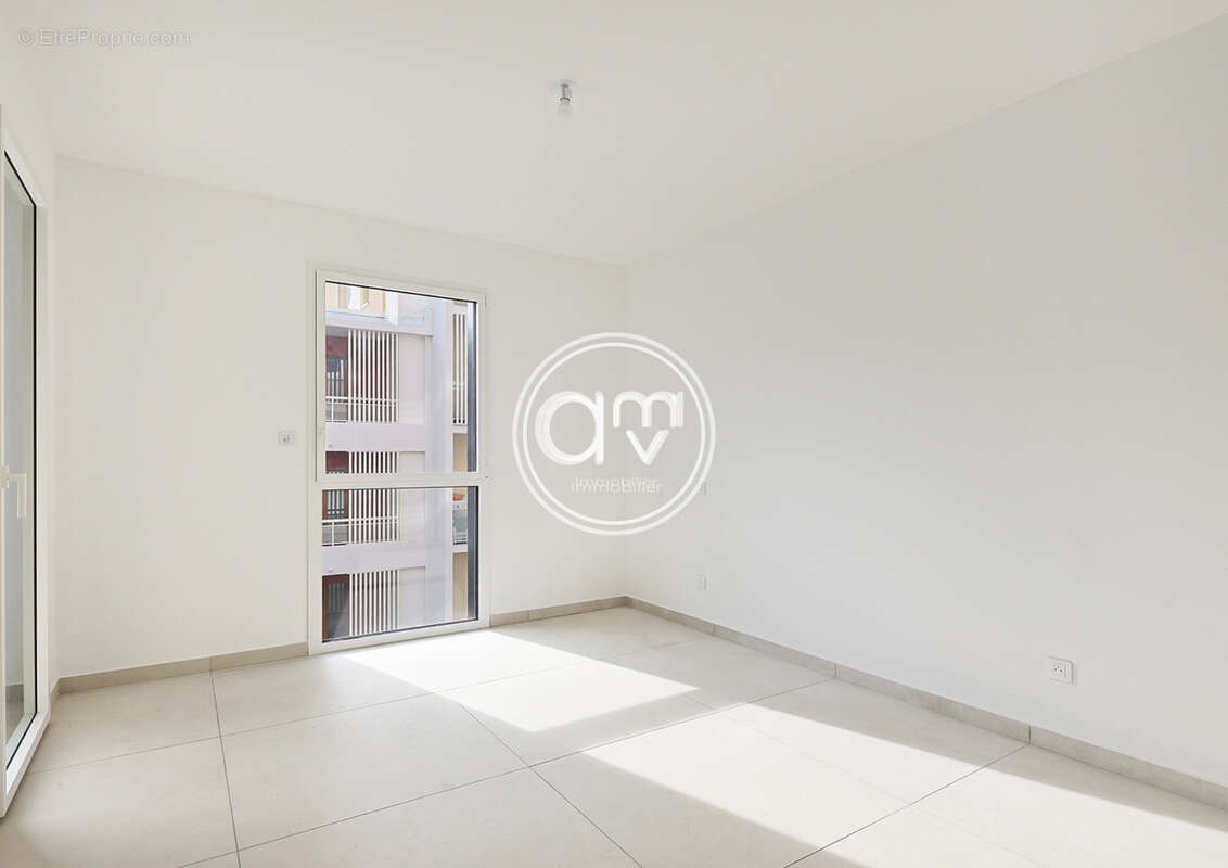 Hyeres gambetta - appartement t4 - residence neuve 2025 - garage double - frais de notaire reduits - photo 12