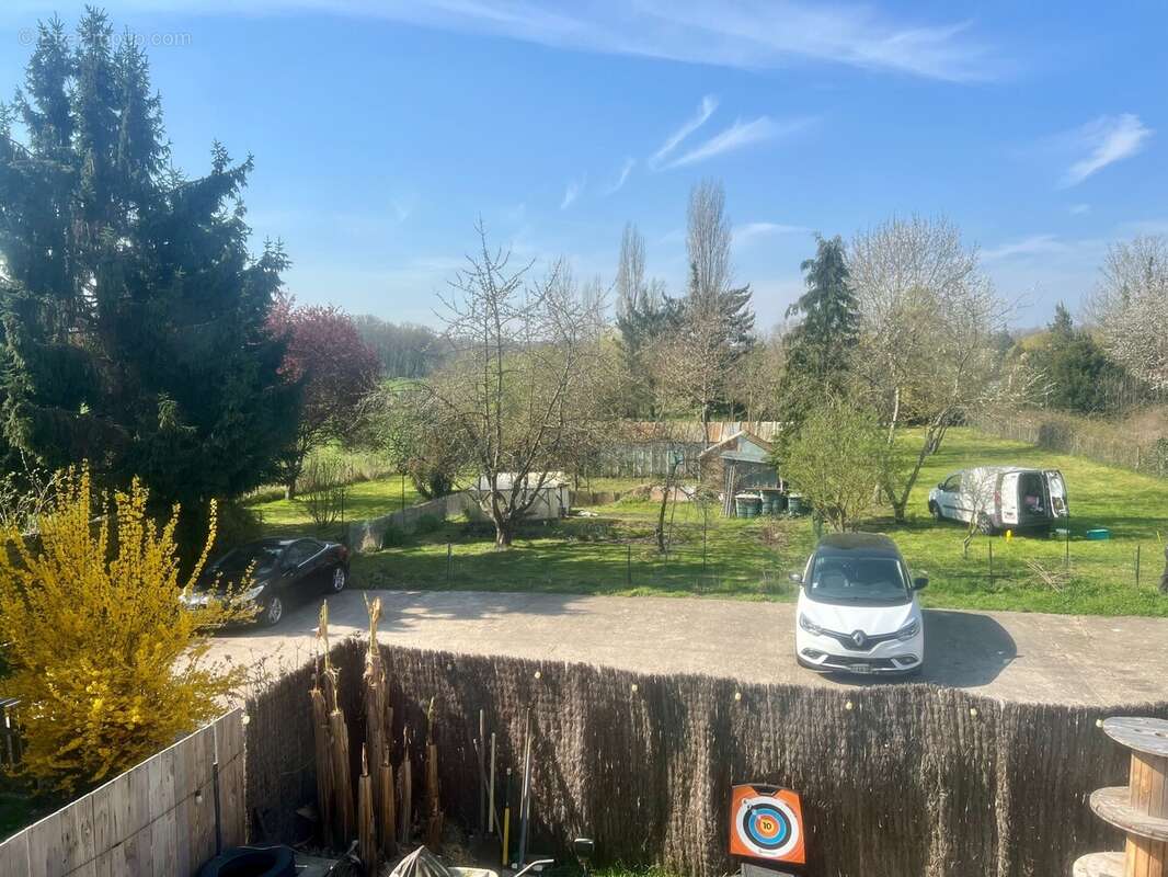 Appartement à VAUGRIGNEUSE